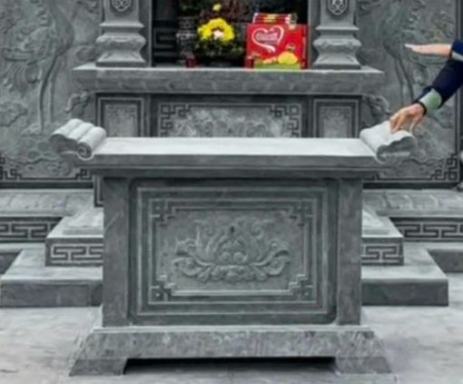 Bàn thờ đá - 17