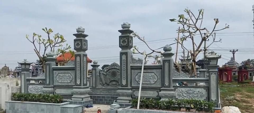 cổng khu lăng mộ